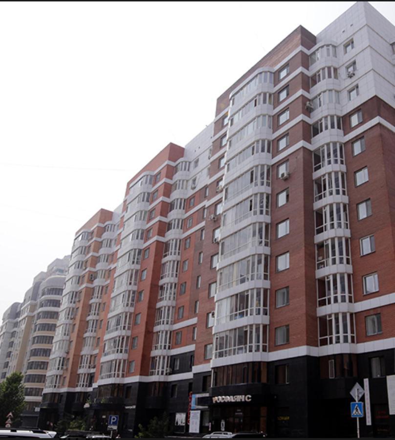 Apartment in the city centre Akmola Esterno foto